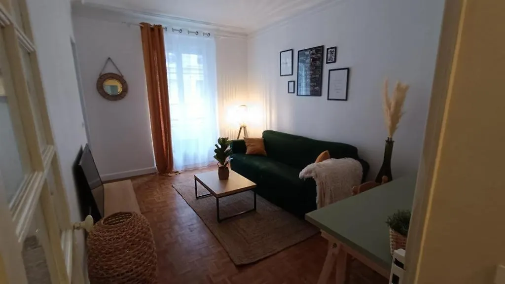Appartement Au Coeur De Paris A 1 Kilometre De La Tour Eiffel Apartment